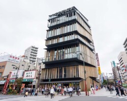 浅草文化観光センター 常緑キリンソウ袋方式販売緑化計画研究所屋根緑化施工事例